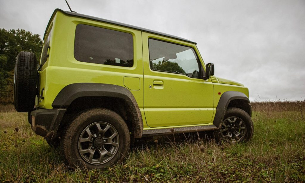 Suzuki Jimny : vue en 3/4 arrière