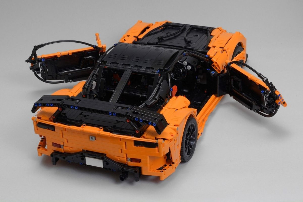 La Mazda RX-7 VeilSide de Fast and Furious est disponible en Lego