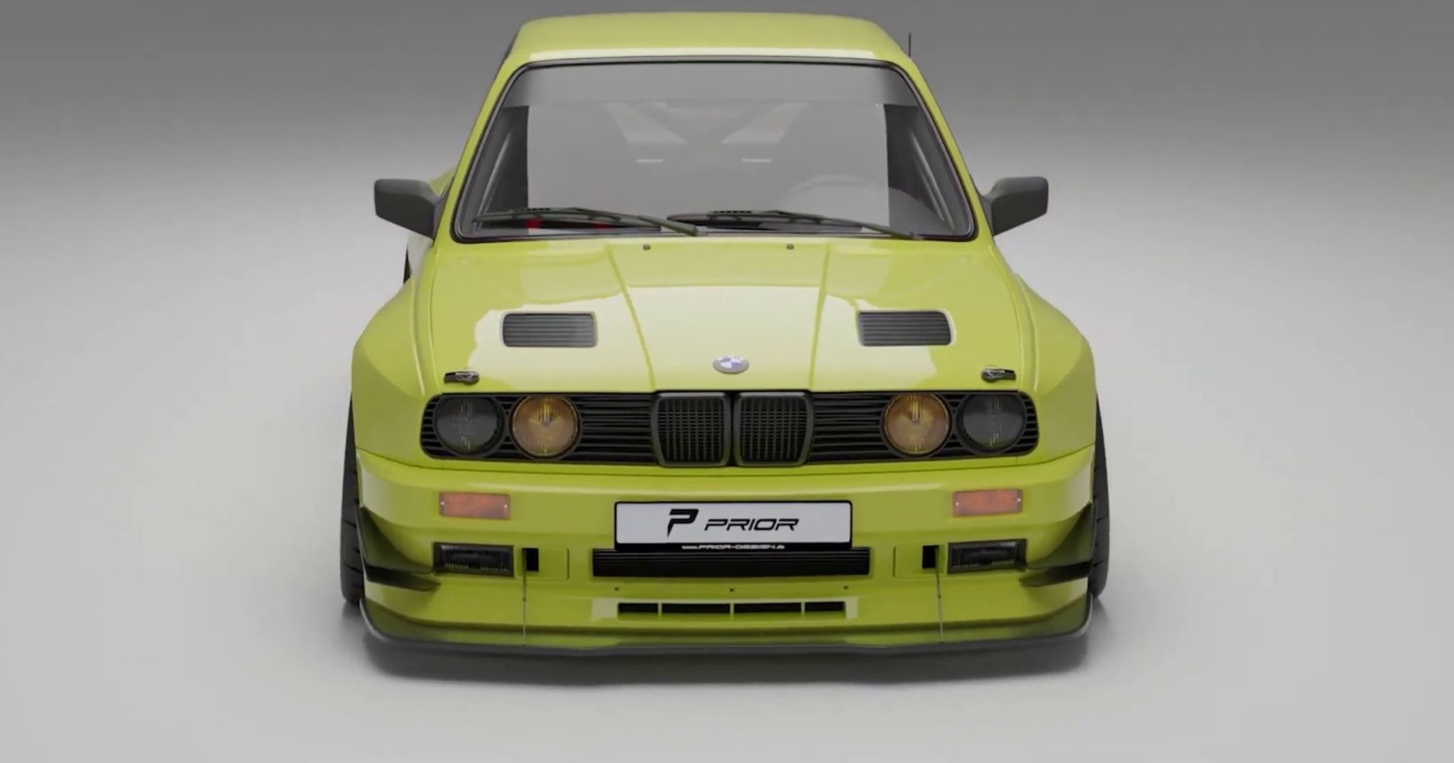 Prior Design : un kit très musclé pour la BMW Série 3 e30