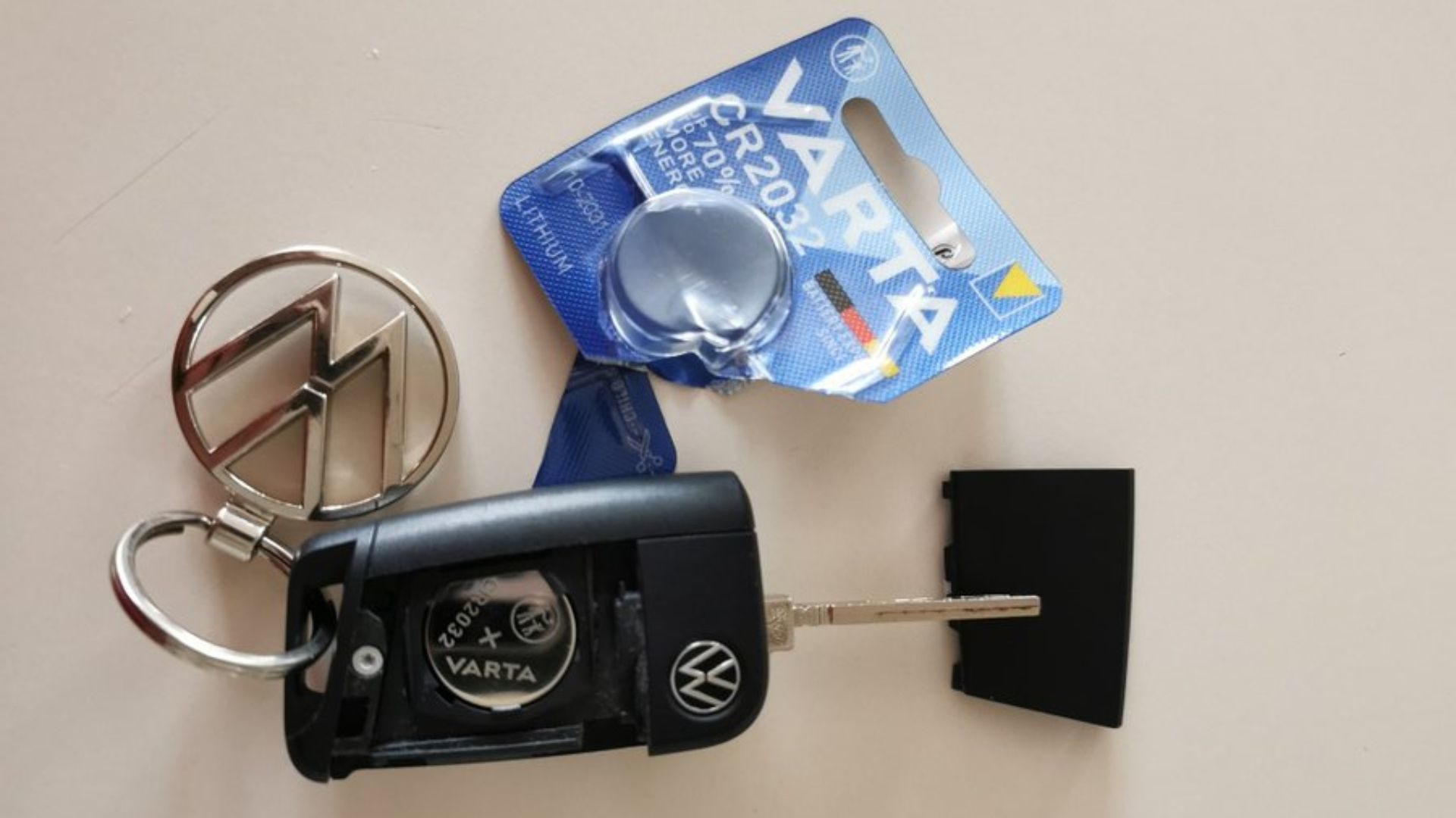 Comment remplacer la pile de la clé de sa voiture ?
