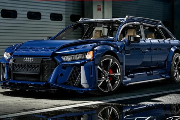 Vue de trois-quarts avant du modèle en briques CaDa Master Audi RS 6 Avant bleu à l'échelle 1:8 sous licence officielle