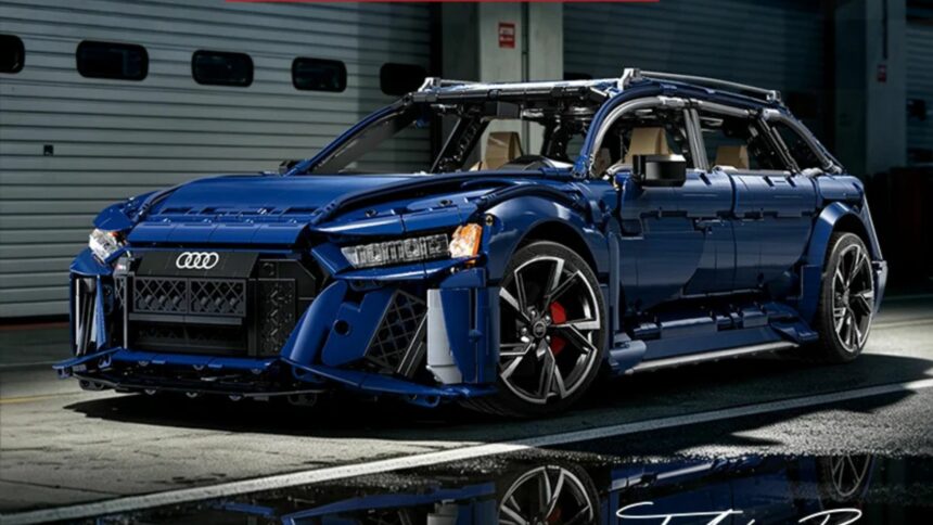Vue de trois-quarts avant du modèle en briques CaDa Master Audi RS 6 Avant bleu à l'échelle 1:8 sous licence officielle